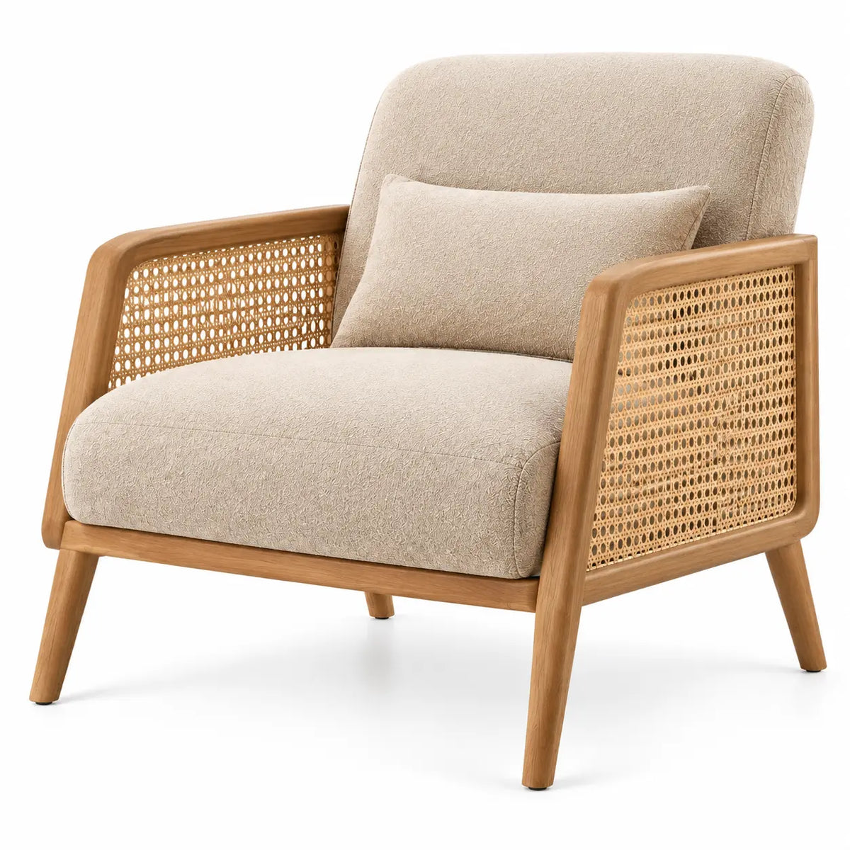 Sillón con estructura abierta con detalles de entramado, beige y marrón